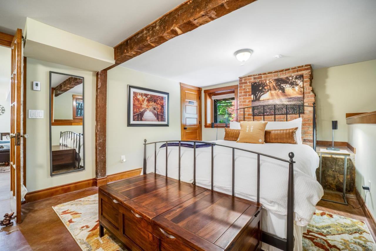 Volunteer Park Vacation Aparthotel ซีแอตเทิล ภายนอก รูปภาพ