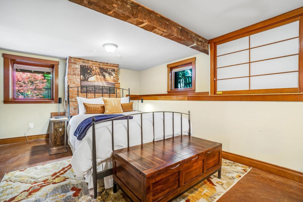 Volunteer Park Vacation Aparthotel ซีแอตเทิล ภายนอก รูปภาพ